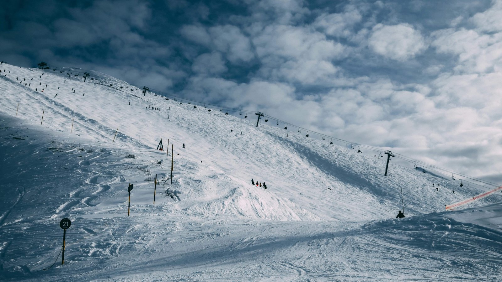 12 Real-World Examples of How Microclimates Create Completely Different Weather Just Miles Apart 6