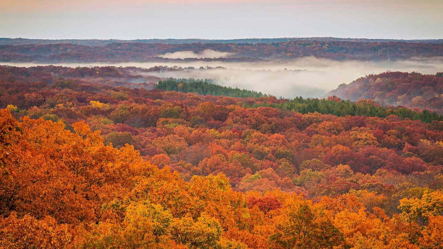 The Town in Every State Where Fall Colors Are Worth the Drive 14