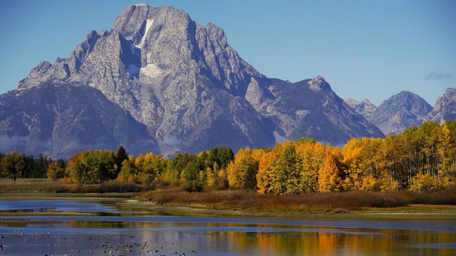 The Town in Every State Where Fall Colors Are Worth the Drive 50