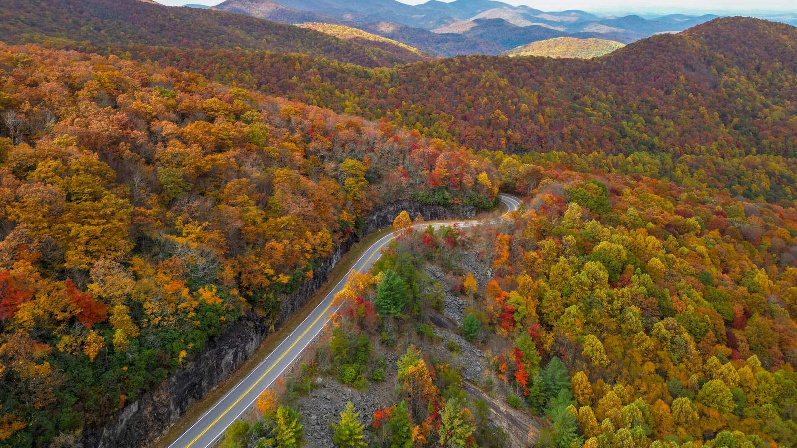 The Most Scenic Drive in Every US State 10