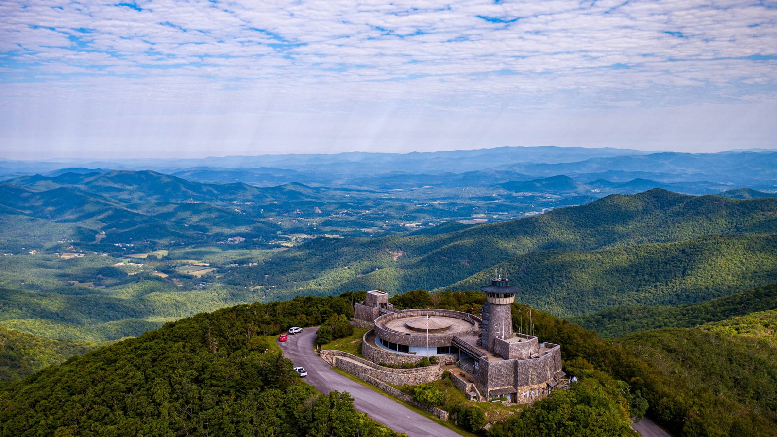 The Best Thunderstorm Watching Spot in Every U.S. State 10