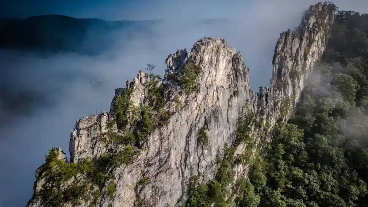 The Best Thunderstorm Watching Spot in Every U.S. State 48