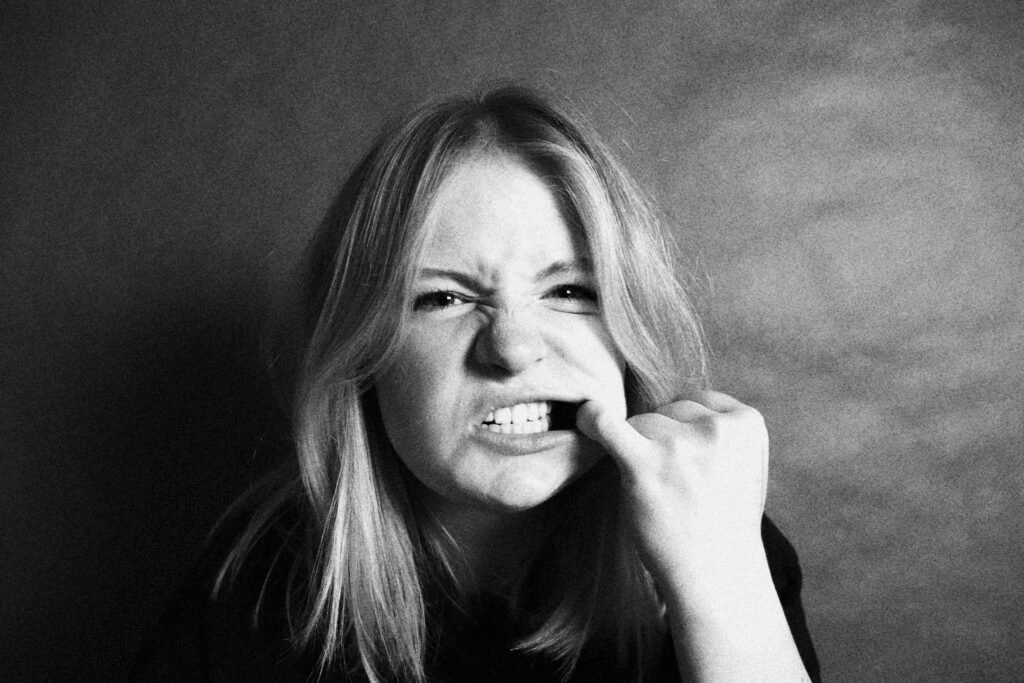 15 Ways Your Body Tells You a Storm Is Coming 12