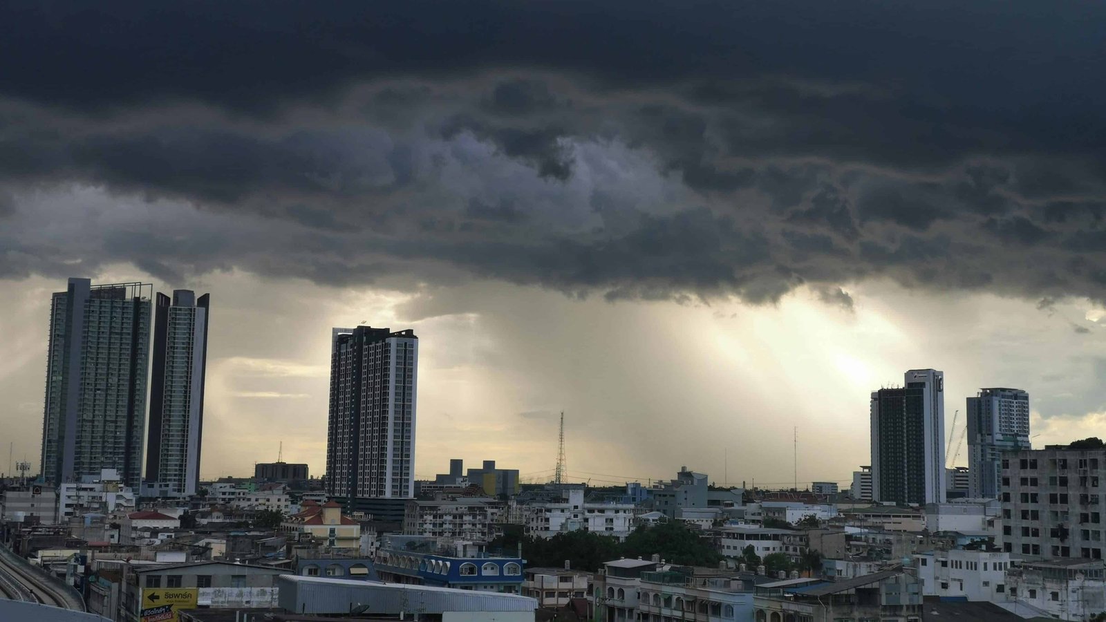 12 Weather Conditions That Make Joint Pain and Arthritis Worse 5