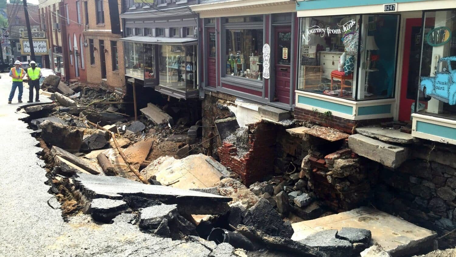 15 U.S. Towns Where You Should Never Buy a House If You Fear Storms 10