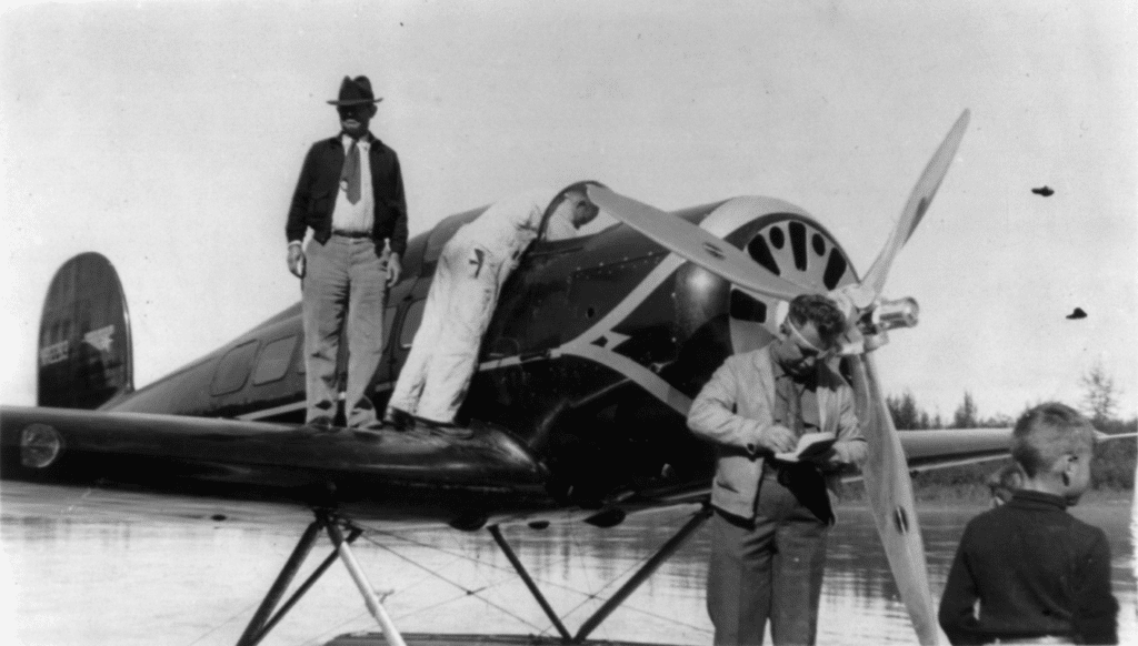 17 Celebrities Who Died in Weather-Related Plane Crashes 3